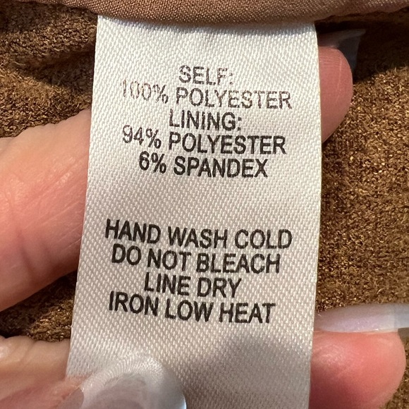 Lulu's NWOT Suede With Love Tan 4 Pockets Moto Jacket size Small - Picture 10 of 11